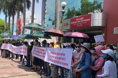 Buộc thôi học con vì... bố mẹ: Trường Quốc tế Việt Úc phản hồi