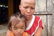 Một ngân hàng hỗ trợ xây nhà và lập sổ tiết kiệm giúp gia đình chị Liễu