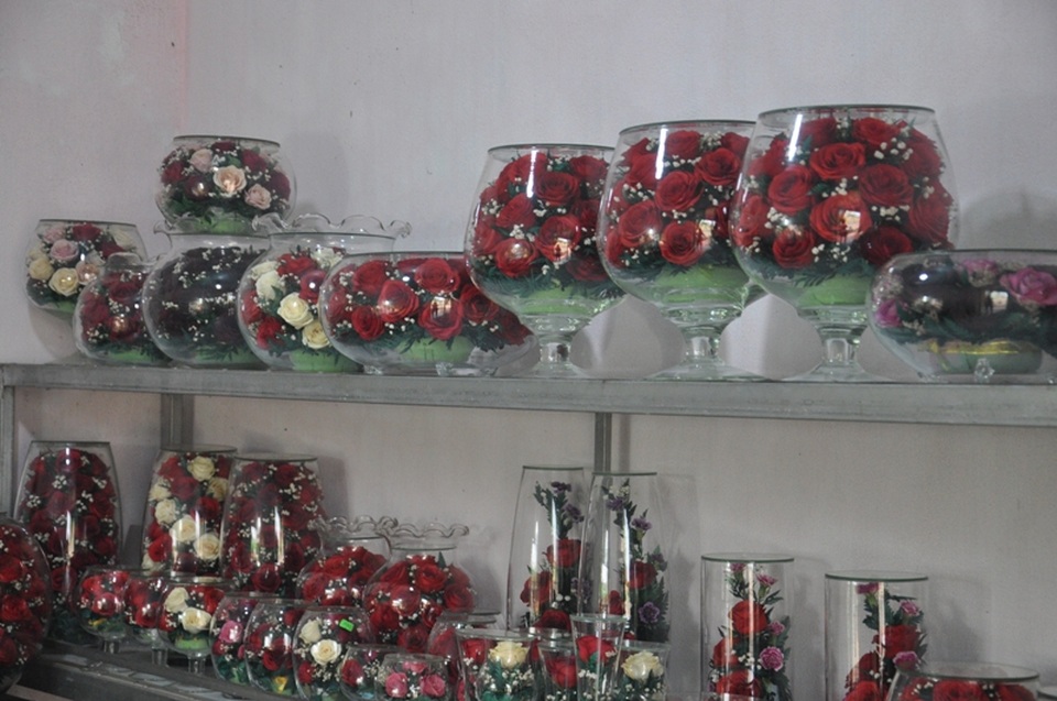 Khởi nghiệp 50 tuổi, nữ giúp việc trở thành chủ cơ sở hoa bất tử - 5 Khởi nghiệp 50 tuổi, nữ giúp việc trở thành chủ cơ sở hoa bất tử - 5