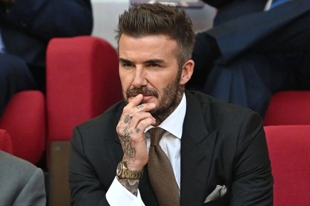 Di chuyển liên tục vì công việc, tại sao David Beckham bị chỉ trích? - 2 Di chuyển liên tục vì công việc, tại sao David Beckham bị chỉ trích? - 2