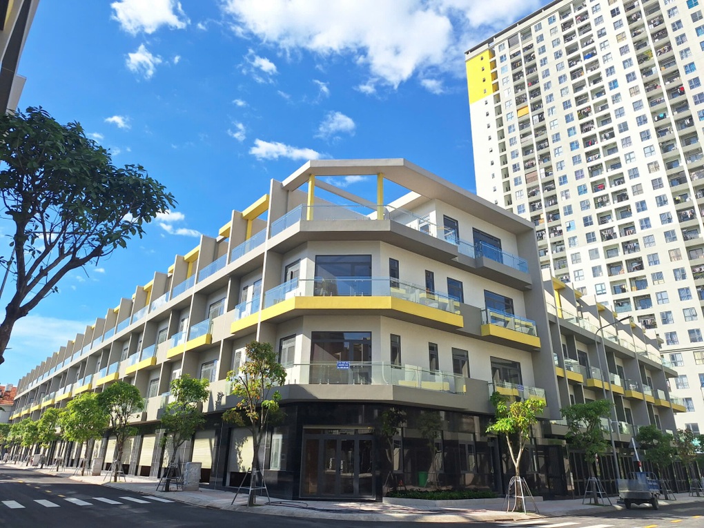 Dàn sao nổi tiếng quy tụ trong 6 đêm nhạc tại khu Đông TPHCM - 3 Dàn sao nổi tiếng quy tụ trong 6 đêm nhạc tại khu Đông TPHCM - 3