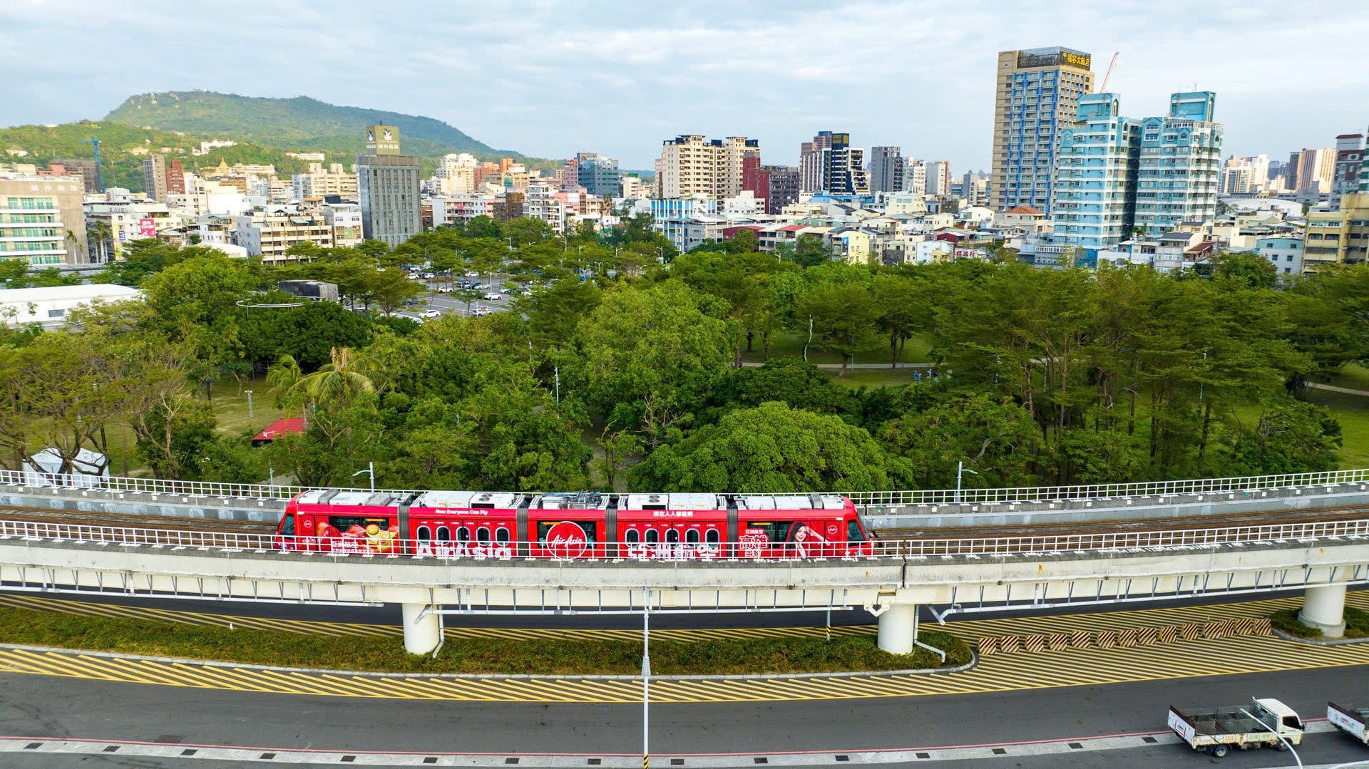 Đến thành phố cảng đẹp nhất Đài Loan, khách Việt mê mẩn cầu quay, du thuyền - 12 Đến thành phố cảng đẹp nhất Đài Loan, khách Việt mê mẩn cầu quay, du thuyền - 12