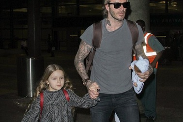 David Beckham tiếp tục làm bố đảm