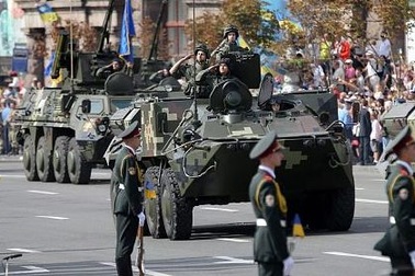 Ukraine phô trương sức mạnh quân sự trong ngày độc lập
