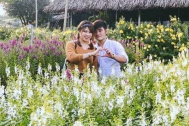 Không thể tin nổi giữa Sài Gòn có cánh đồng hoa đẹp đến thế!