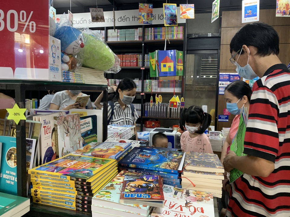 Khai mạc Ngày sách Việt Nam lần thứ 8 tại TPHCM - 3 Khai mạc Ngày sách Việt Nam lần thứ 8 tại TPHCM - 3