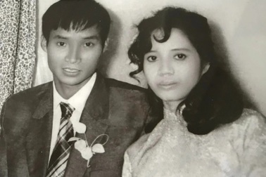 Người vợ tào khang kín tiếng đứng sau thành công của HLV Mai Đức Chung