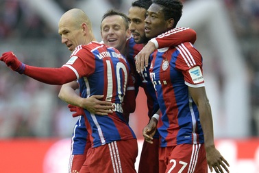 Bayern Munich 8-0 Hamburg: “Hùm xám” giương oai