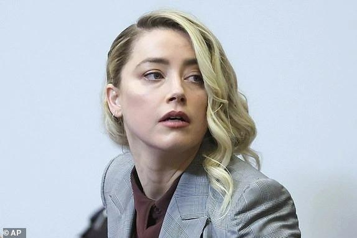 Bí ẩn về con gái Amber Heard và nghi vấn Elon Musk là cha đứa trẻ - 6 Bí ẩn về con gái Amber Heard và nghi vấn Elon Musk là cha đứa trẻ - 6