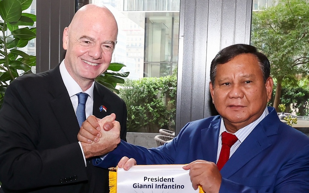 Chủ tịch FIFA: “Bóng đá Indonesia tiến bộ nhanh nhất thế giới” - 1 Chủ tịch FIFA: “Bóng đá Indonesia tiến bộ nhanh nhất thế giới” - 1