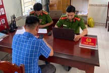 Công an phường giúp người dân nhận lại 410 triệu đồng chuyển nhầm