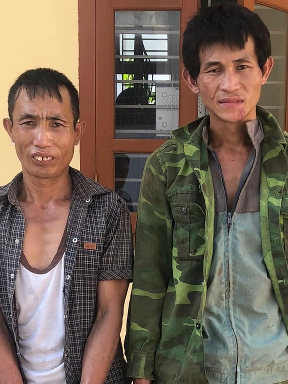 Hai đối tượng vận chuyển ma túy điên cuồng chống trả công an - 2 Hai đối tượng vận chuyển ma túy điên cuồng chống trả công an - 2