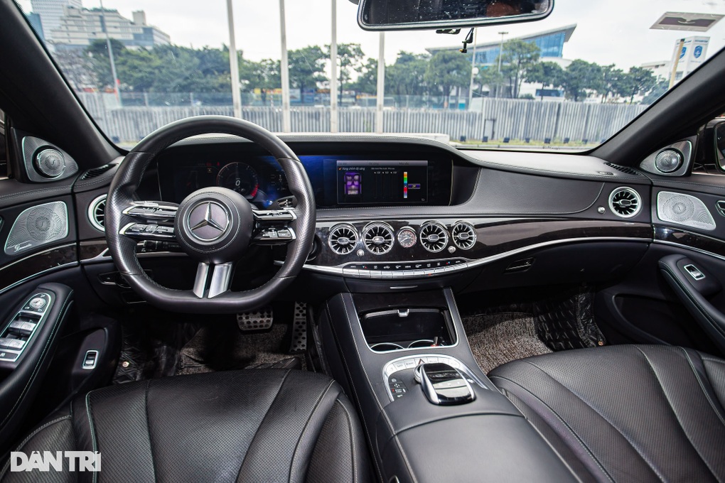 Mercedes-Benz S400 độ thêm 1,9 tỷ đồng được rao bán cả xe giá 1,7 tỷ đồng - 7 Mercedes-Benz S400 độ thêm 1,9 tỷ đồng được rao bán cả xe giá 1,7 tỷ đồng - 7