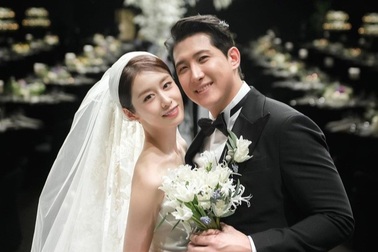 "Tiểu Kim Tae Hee" nói gì trước nghi vấn ly hôn chồng sau 2 năm kết hôn?