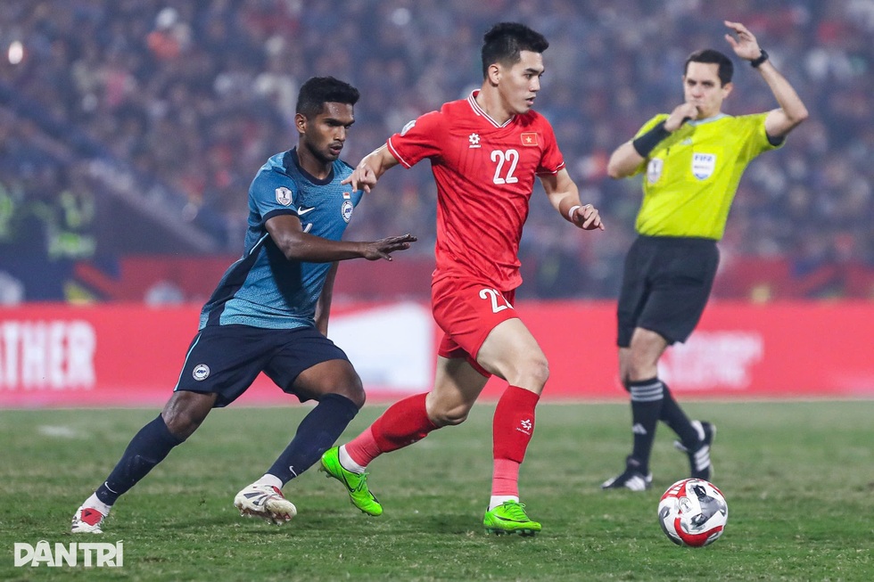 Bóng đá Việt Nam năm 2025: Tương lai bắt đầu từ AFF Cup - 5 Bóng đá Việt Nam năm 2025: Tương lai bắt đầu từ AFF Cup - 5