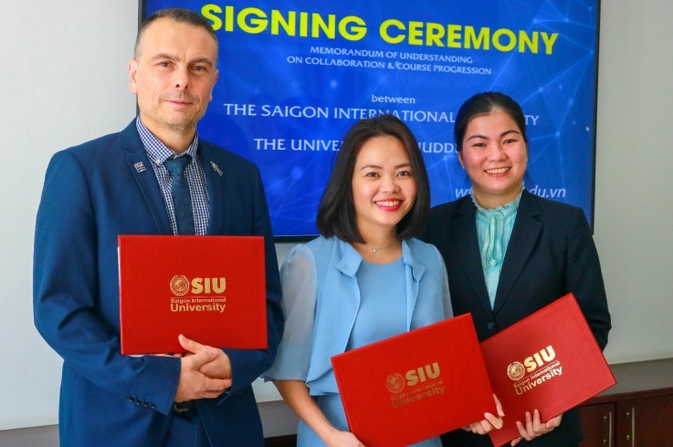 Đại học Quốc tế Sài Gòn - Những dấu ấn nổi bật năm 2020 - 4 Đại học Quốc tế Sài Gòn - Những dấu ấn nổi bật năm 2020 - 4
