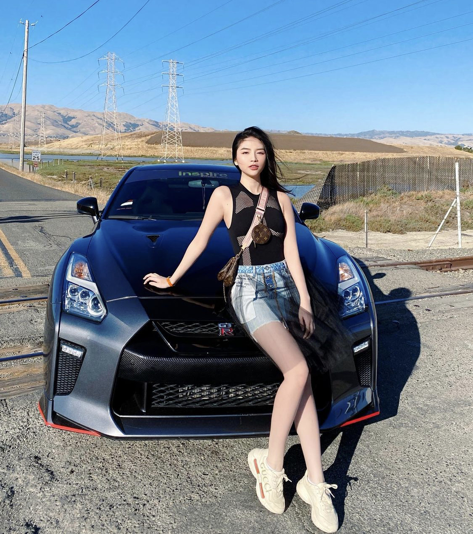 Tự sắm ô tô bạc tỷ năm 19 tuổi, hot girl Sài Gòn đặt mục tiêu mua nhà ở Mỹ - 10 Tự sắm ô tô bạc tỷ năm 19 tuổi, hot girl Sài Gòn đặt mục tiêu mua nhà ở Mỹ - 10