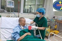 Chống dịch Covid-19: Nhân viên y tế tăng 3,65 giờ làm việc mỗi ngày