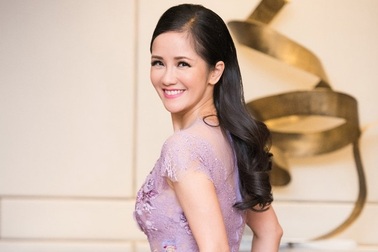 Ca sĩ Hồng Nhung: “Không dám nhận mình là mỹ nhân không tuổi”