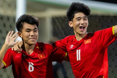 U17 Việt Nam tham dự World Cup: Cú ngã nhớ đời và bản lĩnh kẻ chinh phục