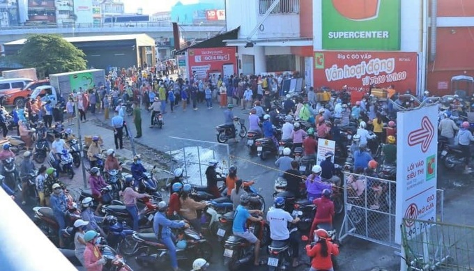 TP.HCM cam kết cung ứng đầy đủ hàng hoá cho người dân - Ảnh 1.