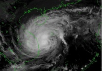 Bão số 9 kết hợp không khí lạnh gây gió mạnh, mưa lớn trên đất liền