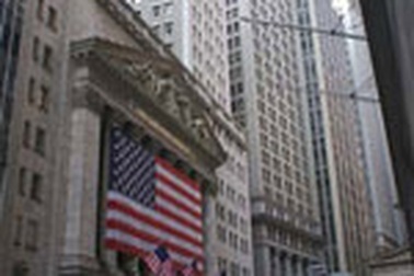 FED tăng lãi suất cơ bản lên 4,5%