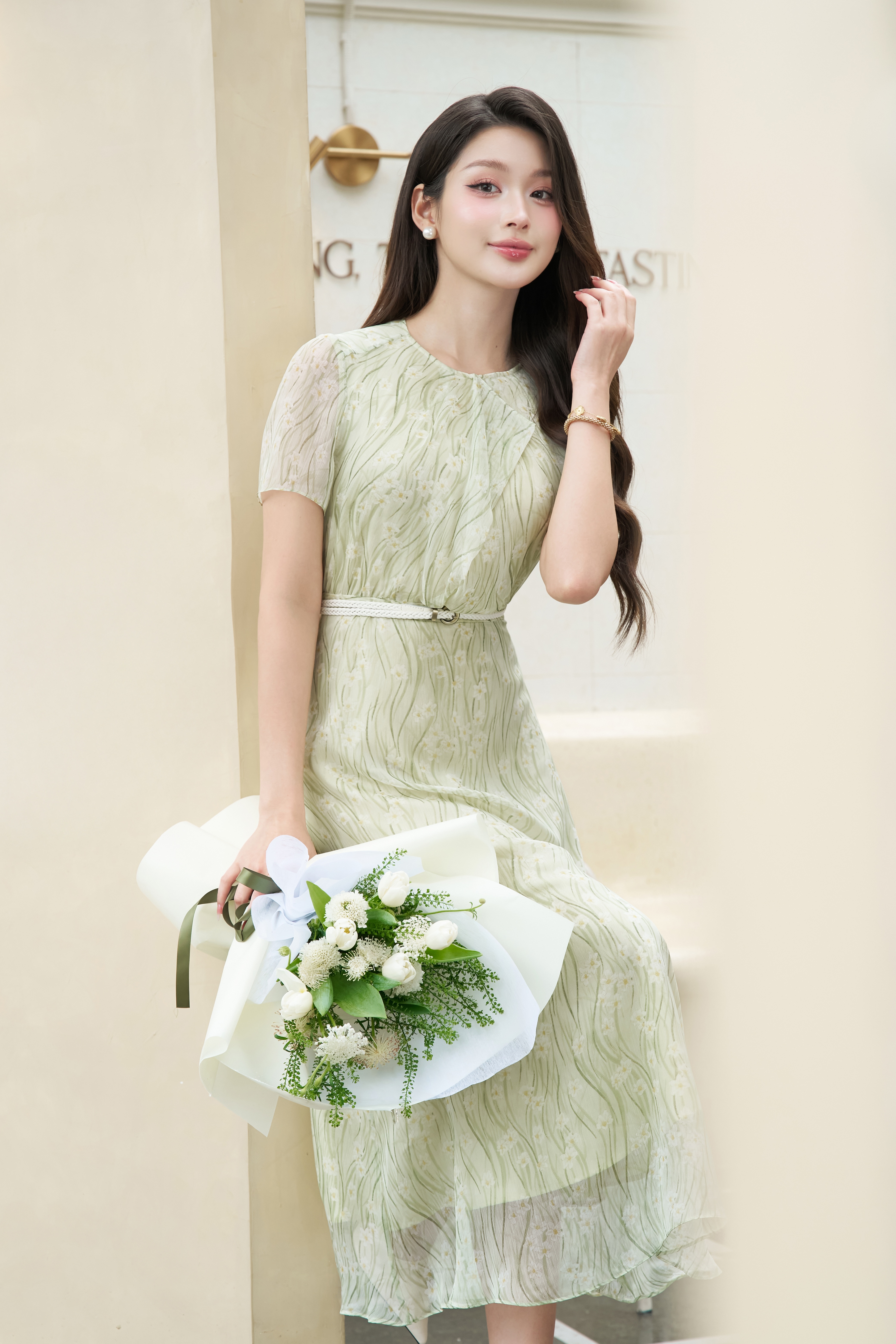 View - Phái đẹp nên diện váy áo màu gì vào mùa hè? | Báo Dân trí