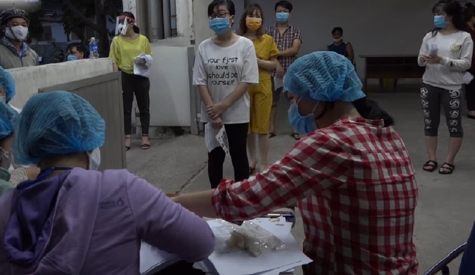 Xét nghiệm sàng lọc Covid-19 cho công nhân - 2 Xét nghiệm sàng lọc Covid-19 cho công nhân - 2