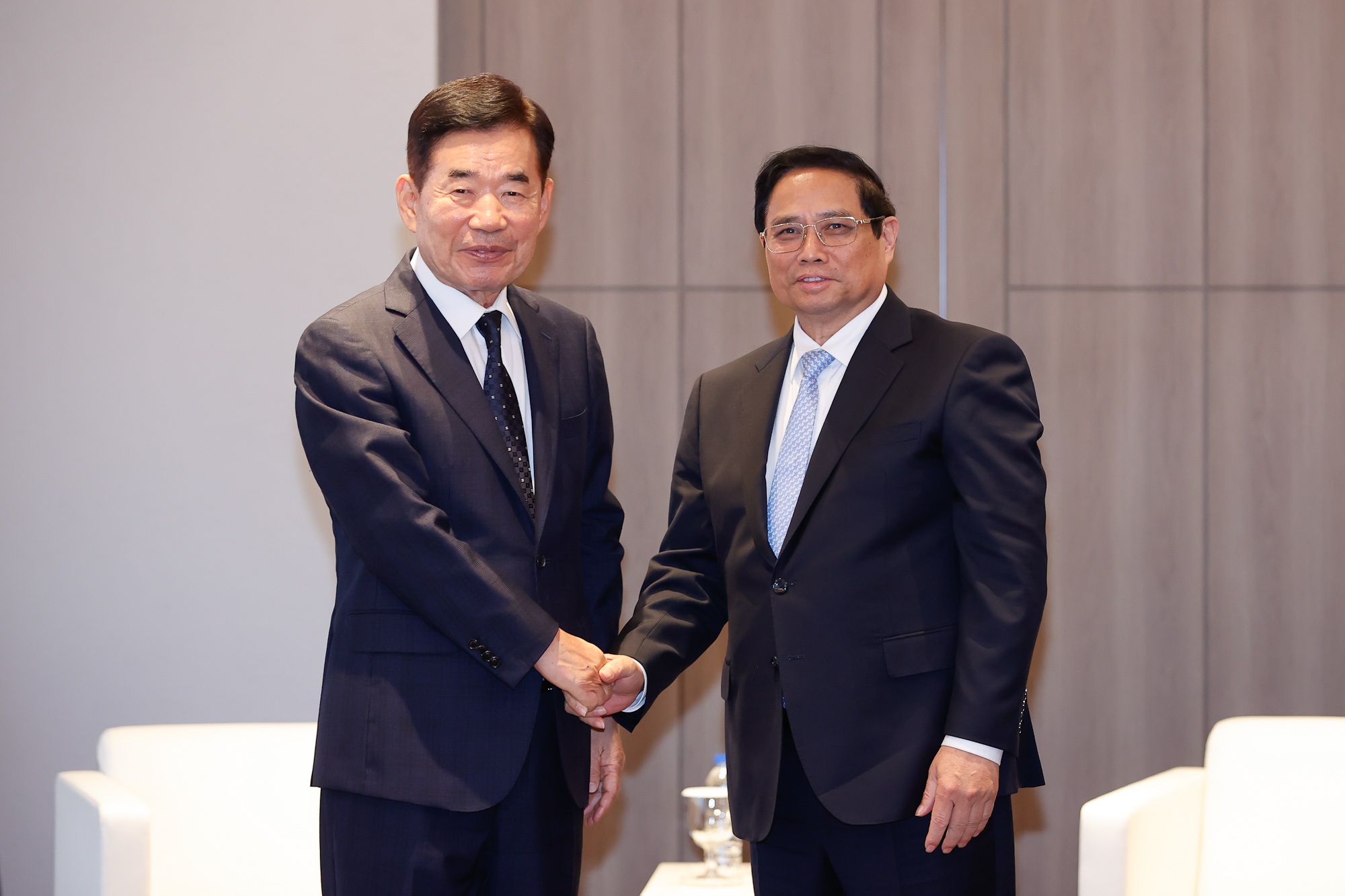 Nguyên Chủ tịch Quốc hội Hàn Quốc: Việt Nam sẽ tăng trưởng cao nhất khu vực - 1