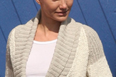 Cameron Diaz cạo trọc đầu?