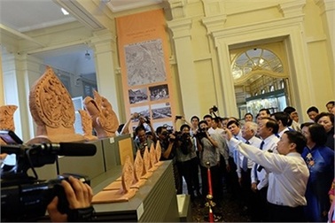 Chuyến hàng đặc biệt của những cảnh sát bảo vệ