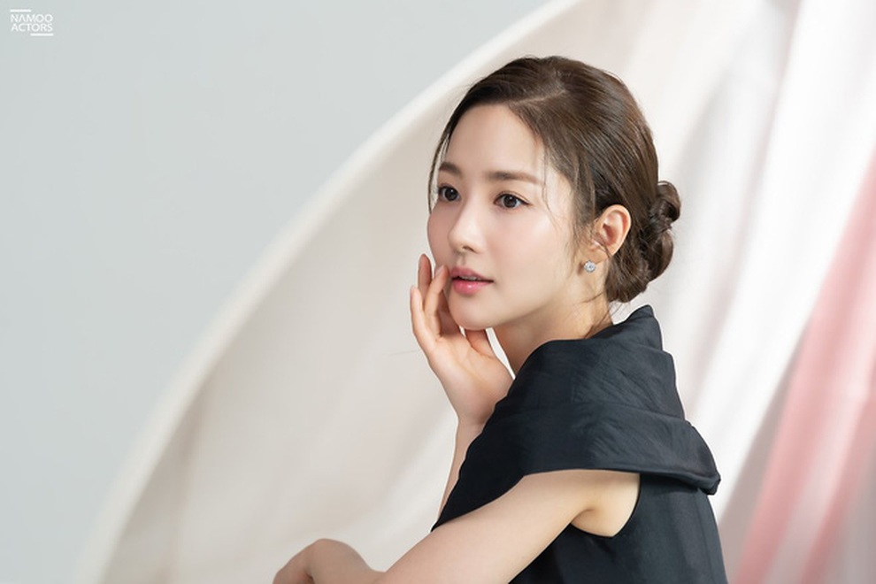 Park Min Young thay đổi quan niệm về vẻ đẹp dao kéo thẩm mỹ tại Hàn Quốc - 7 Park Min Young thay đổi quan niệm về vẻ đẹp dao kéo thẩm mỹ tại Hàn Quốc - 7