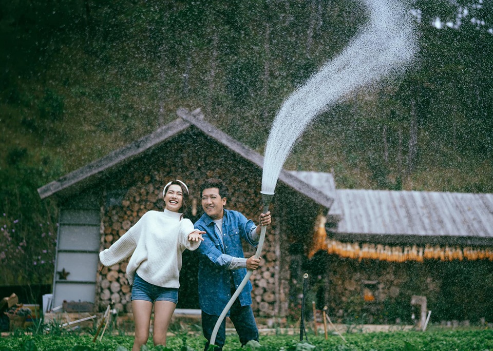 Trường Giang - Nhã Phương tung ảnh tình tứ dịp Lễ tình nhân - 7 Trường Giang - Nhã Phương tung ảnh tình tứ dịp Lễ tình nhân - 7