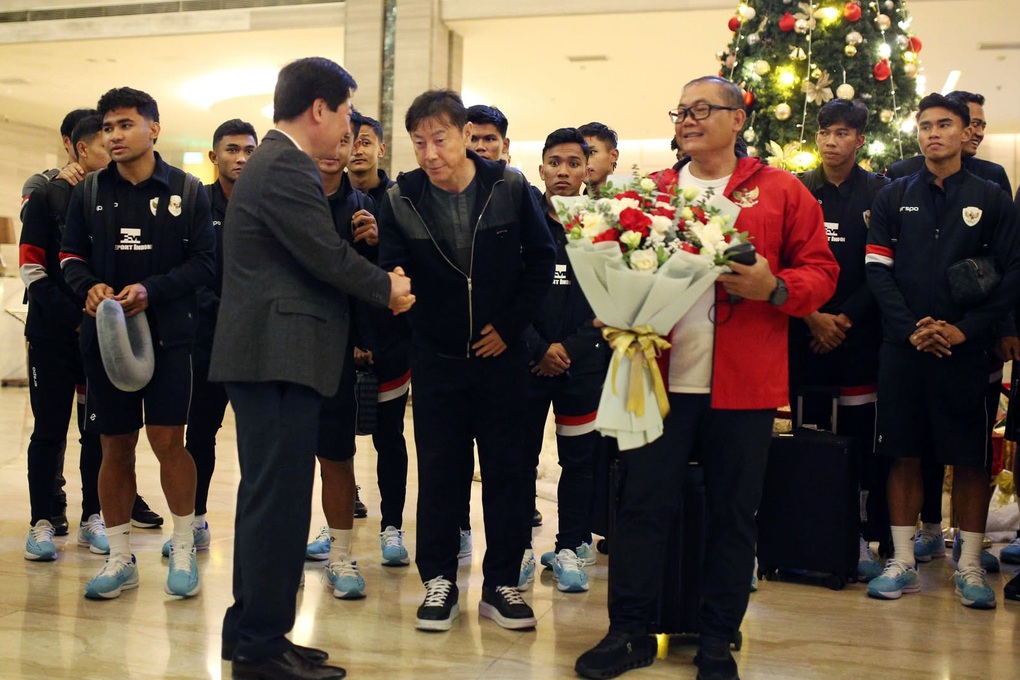 Tuyển Indonesia đến Hà Nội, sẵn sàng đối đầu tuyển Việt Nam tại AFF Cup - 1 Tuyển Indonesia đến Hà Nội, sẵn sàng đối đầu tuyển Việt Nam tại AFF Cup - 1