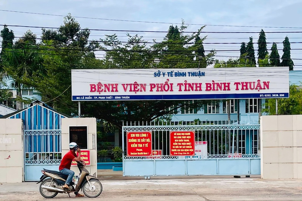 Vi phạm hàng loạt trong đấu thầu, mua sắm vật tư chống dịch tại Bình Thuận - 3 Vi phạm hàng loạt trong đấu thầu, mua sắm vật tư chống dịch tại Bình Thuận - 3