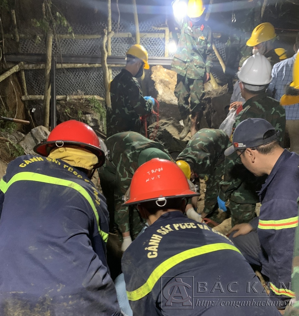 Sập hầm ở Bắc Kạn khiến một người tử vong - 1 Sập hầm ở Bắc Kạn khiến một người tử vong - 1