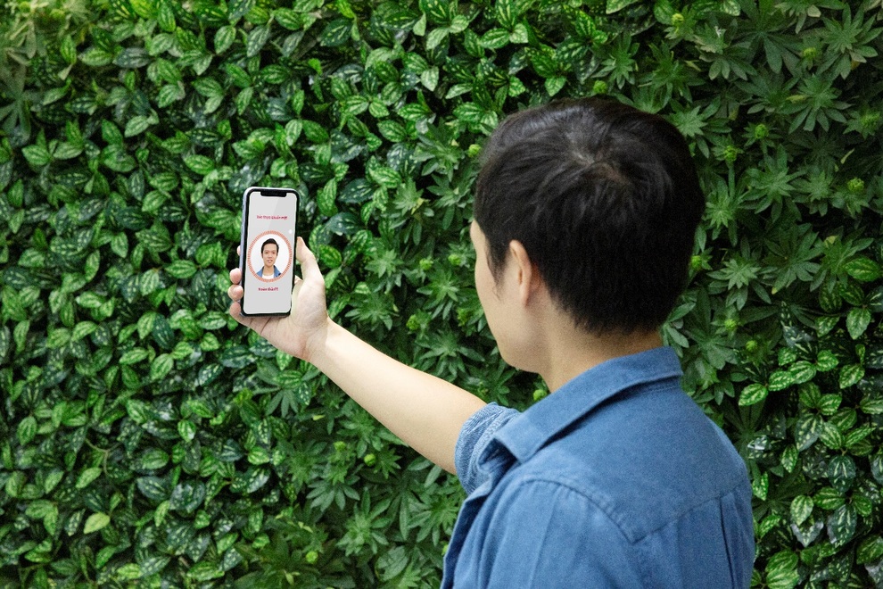 Giãn cách xã hội, ngồi nhà mở tài khoản ngân hàng giao dịch online an toàn - 1 Giãn cách xã hội, ngồi nhà mở tài khoản ngân hàng giao dịch online an toàn - 1
