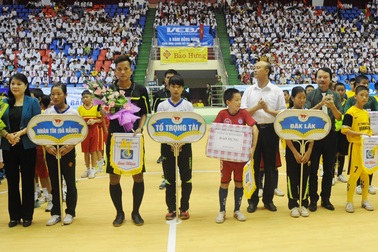 Sôi động giải bóng đá nhi đồng toàn quốc 2015