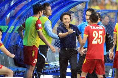 HLV Toshiya Miura dụng binh hoàn hảo như thế nào?