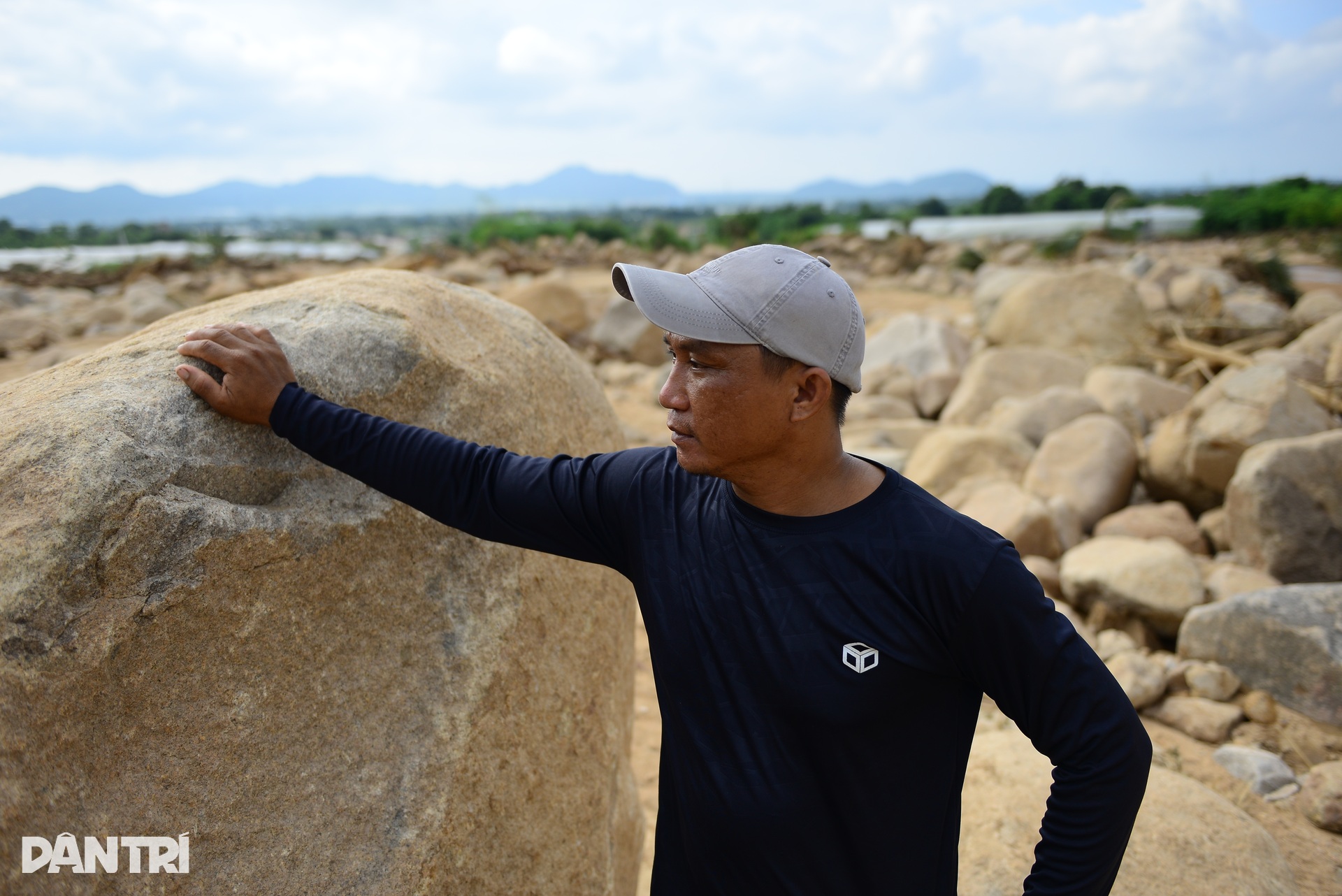 Hiện trường quả đồi bị nước lũ xé toạc ở Lâm Đồng - 10