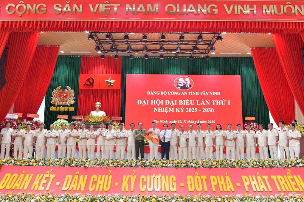 Thiếu tướng Vũ Như Hà giữ chức Bí thư Đảng ủy Công an tỉnh Tây Ninh - 2 Thiếu tướng Vũ Như Hà giữ chức Bí thư Đảng ủy Công an tỉnh Tây Ninh - 2