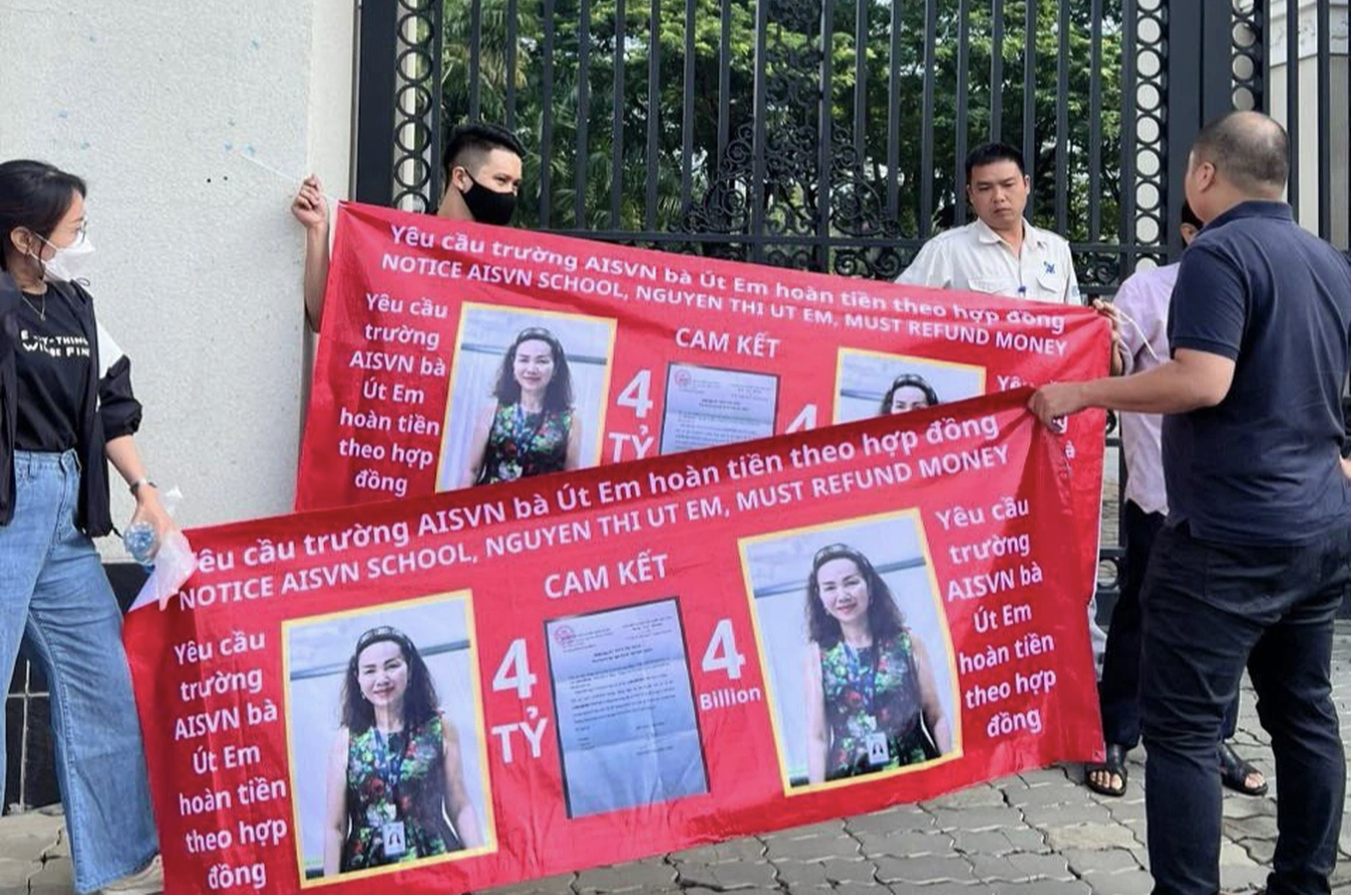 جنجال در مدارس گرانقیمت، والدین ثروتمند هم گریه میکنند - 1 Lùm xùm ở trường đắt tiền, phụ huynh nhà giàu cũng khóc - 1