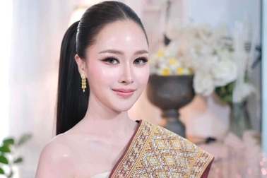 Nhan sắc trong trẻo của hoa hậu Lào nói 4 thứ tiếng, trong đó có tiếng Việt
