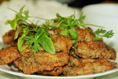 Những món ngon từ rươi hấp dẫn du khách ghé thăm Hà Nội