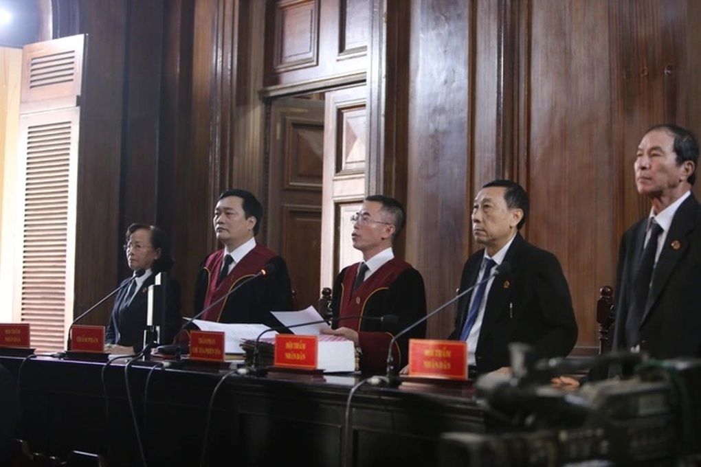 Chủ tịch Alibaba Nguyễn Thái Luyện lĩnh án tù chung thân - 3 Chủ tịch Alibaba Nguyễn Thái Luyện lĩnh án tù chung thân - 3