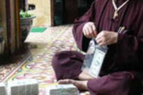 Số tiền "thầy" Hồ khoe với báo chí thực sự là bao nhiêu?