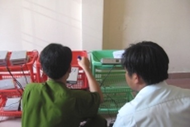 Bắt quả tang 6 điểm trộm cắp cước viễn thông