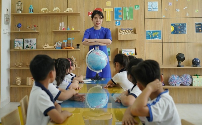 Sở Giáo dục - Đào tạo Đồng Nai yêu cầu các cơ sở giáo dục ngừng dạy thêm trong và ngoài trường học. (Trong ảnh: Học sinh Trường mầm non - tiểu học Sao Khuê, TP. Biên Hòa, Đồng Nai, trong một tiết học thực hành tại trường).