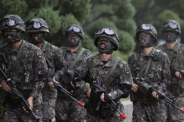 Tổng thống Hàn Quốc ra mệnh lệnh "nóng" cho quân đội